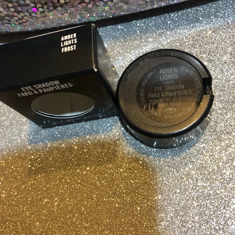 BNIB! MAC Eyeshadow single in Amber Lights Frost